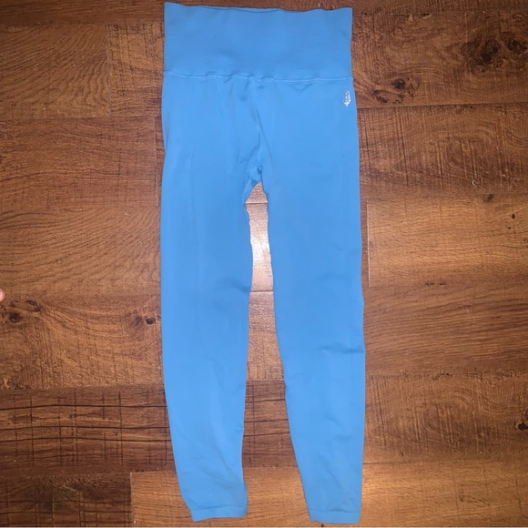 *SOLD* Free People Movement 7/8 Good Karma Leggings Bright Blue M/L - Picture 2 of 8